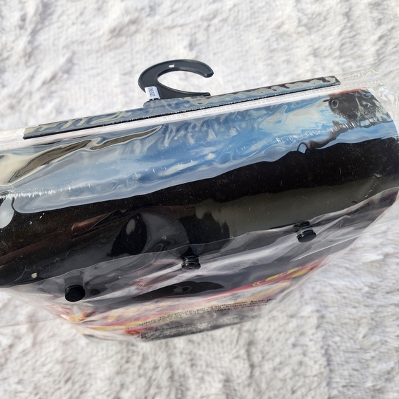 Spirit Halloween New Flamin' Hot Cheetos Adult Costume - Picture 8 of 8